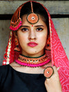Meenakshi Gota-patti Jewellery Set, a contemporary and handcrafted maang tikka from our designer wedding collection of Kundan, gota, zari, pearl maang tikkas for women.